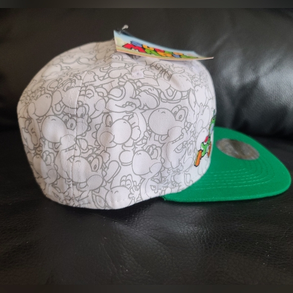 Nintendo Super Mario Green/White Yoshi Snapback Hat - Picture 7 of 10